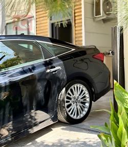 تۆیۆتا ئەڤەلۆن